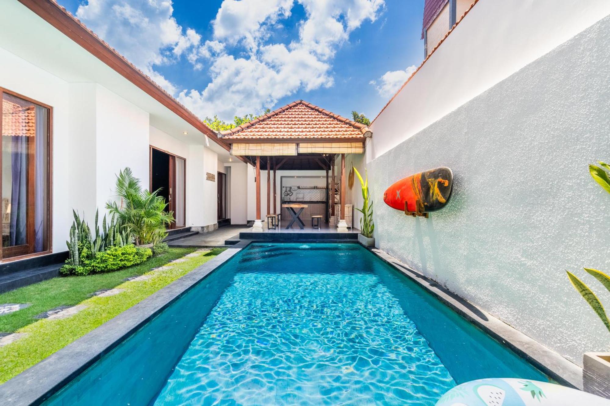 4-Bedroom Pool Villa Near Seminyak Center Exterior foto