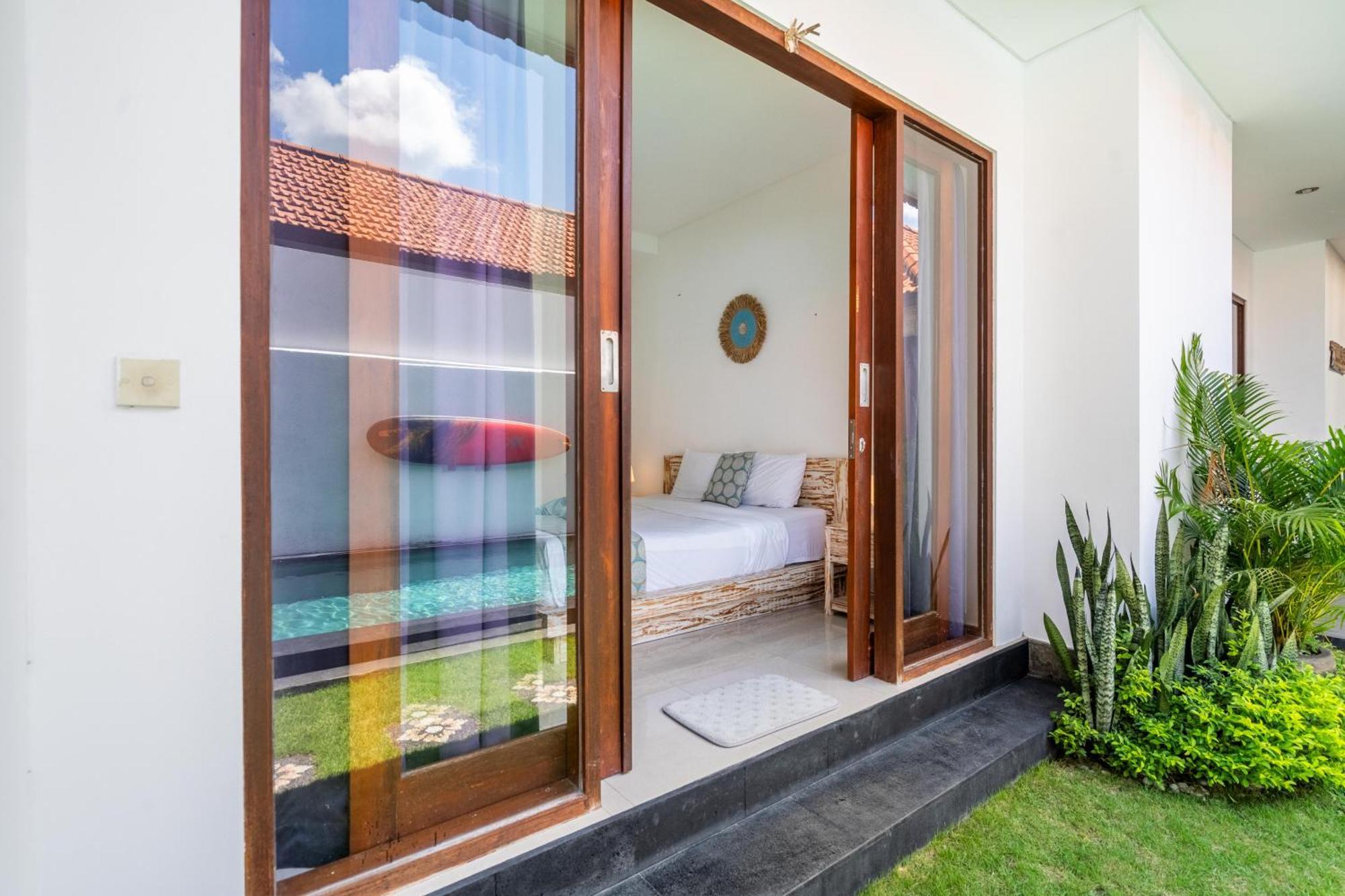 4-Bedroom Pool Villa Near Seminyak Center Exterior foto